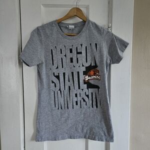 Oregon State Beavers T-shirt Size Medium.